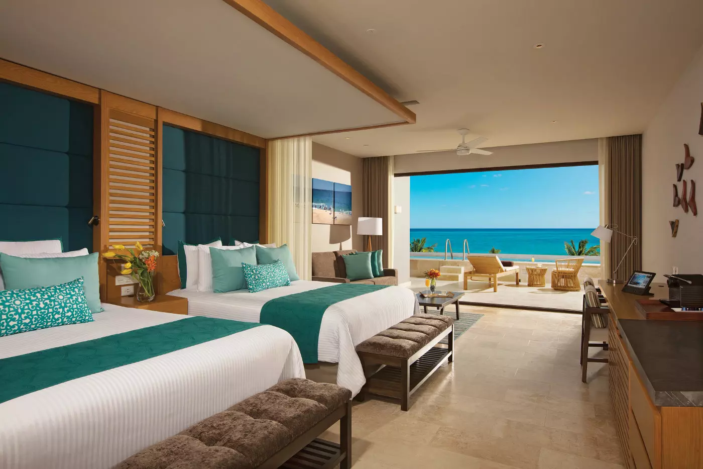 Suites doubles avec vue sur l'océan à l'hôtel Dreams Playa Mujeres