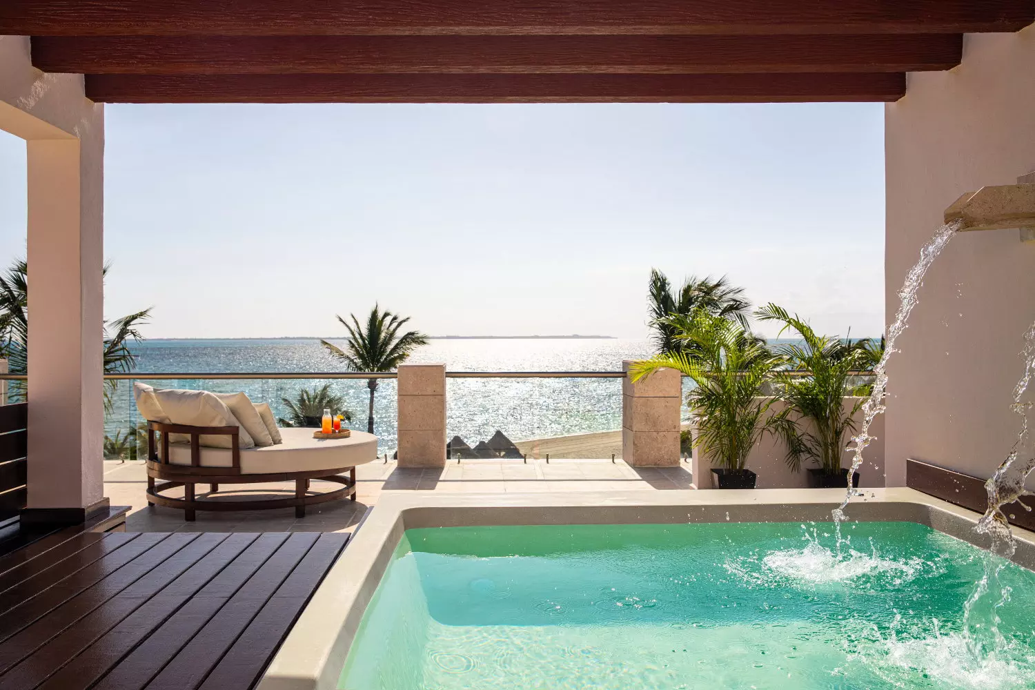 Suites avec piscine privée à l'hôtel Excellence Playa Mujeres Mexique
